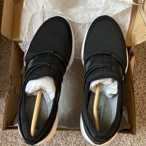 NWT Clark’s Collection Tennis Shoes